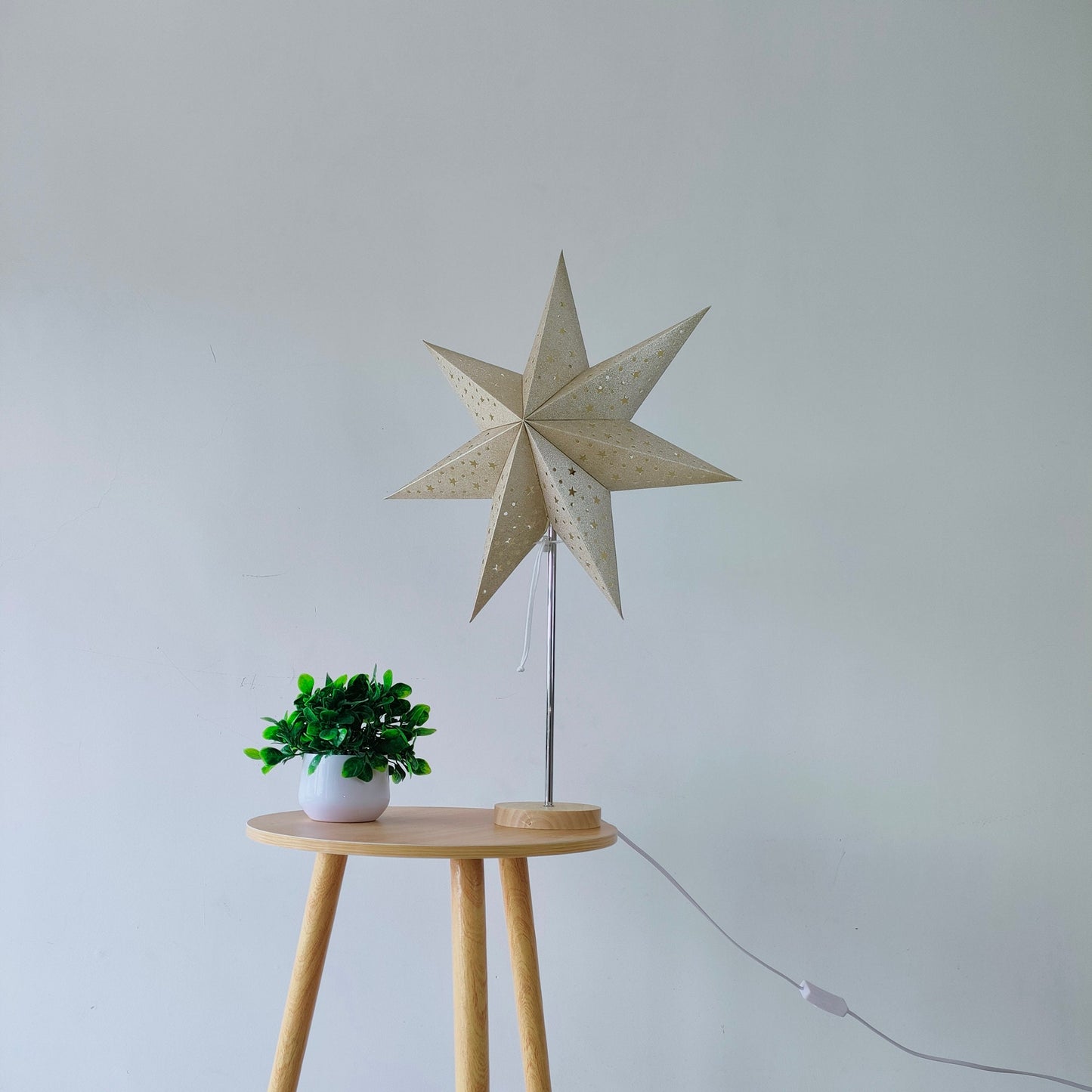 Gold Paper Star Table Lamps , Minimalist desk Lamp, Festival Star Decoration
