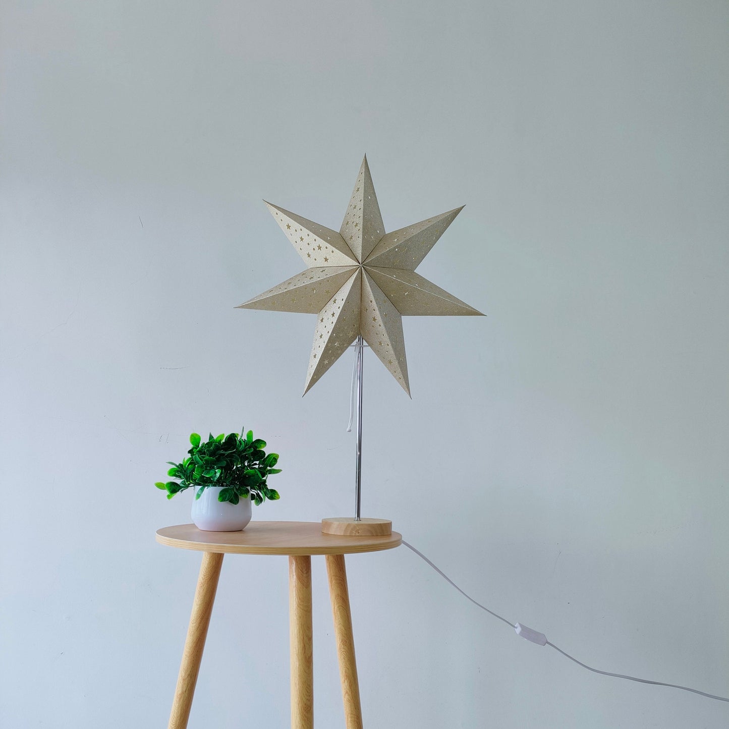 Gold Paper Star Table Lamps , Minimalist desk Lamp, Festival Star Decoration
