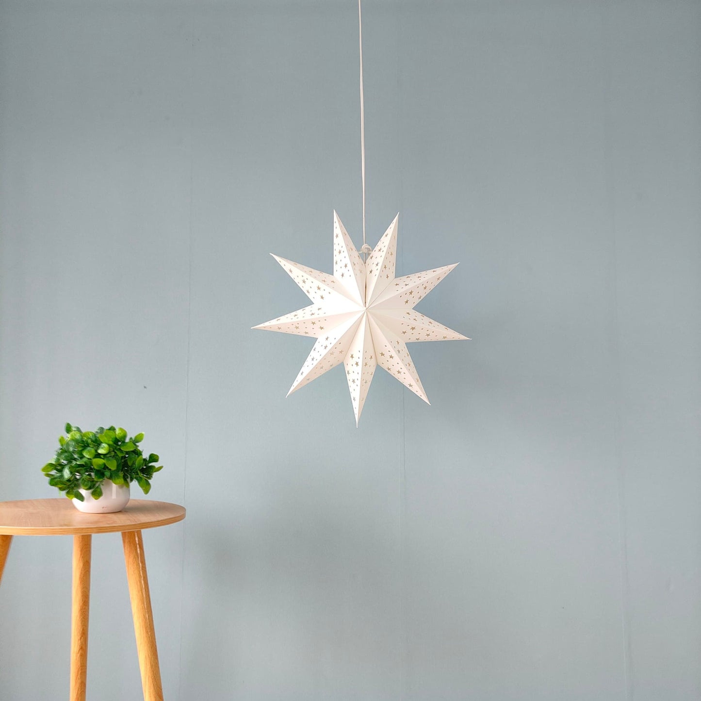 Nine-Pointed Star Lanterns – Hollow Star and Circle Design
