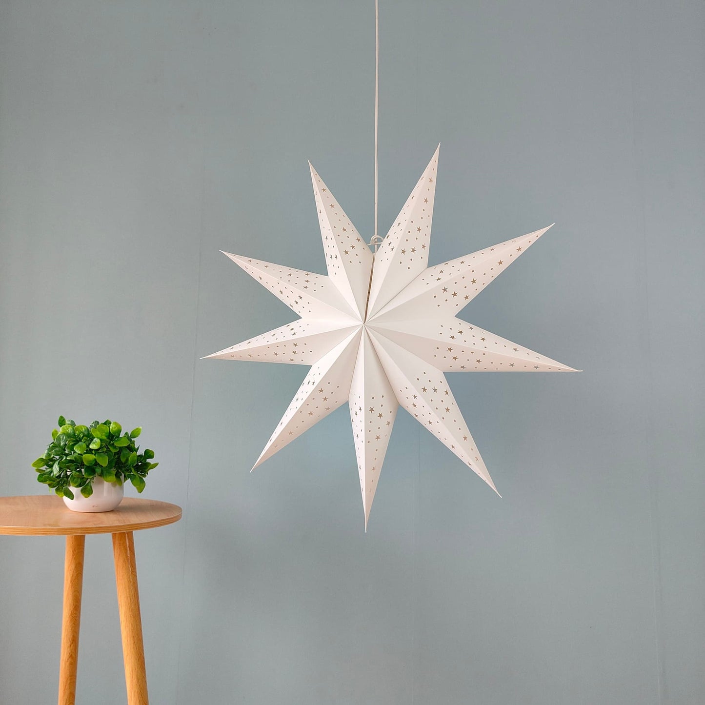 Nine-Pointed Star Lanterns – Hollow Star and Circle Design