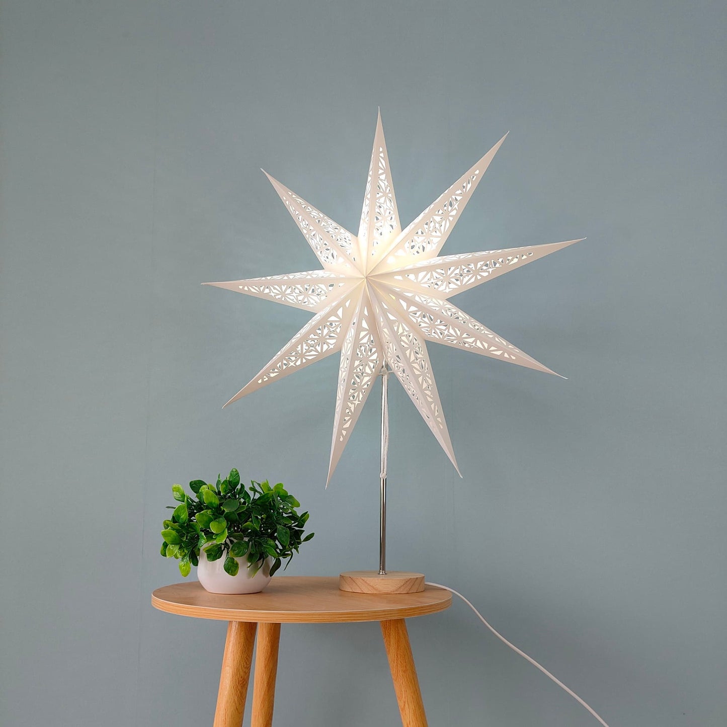 Paper Star Table Lamp – Elegant Lighting for Bedroom