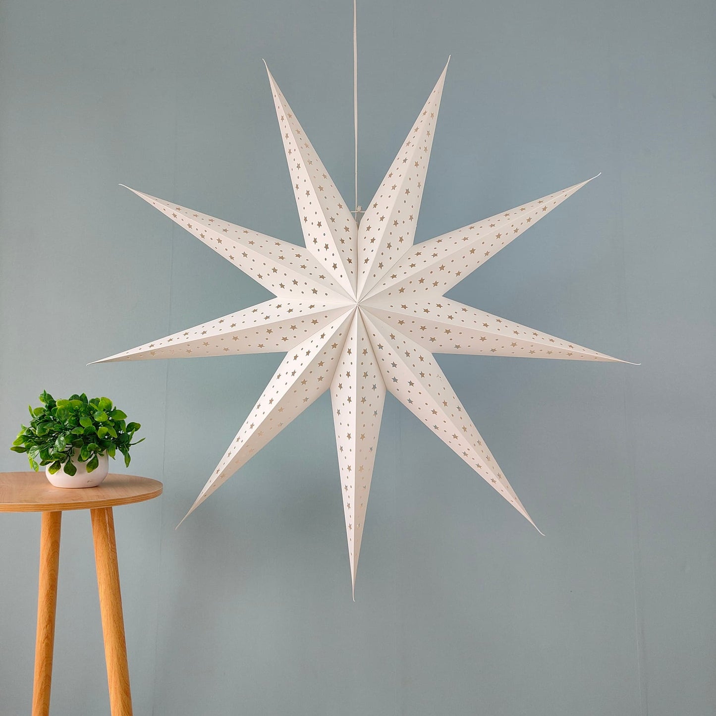Nine-Pointed Star Lanterns – Hollow Star and Circle Design